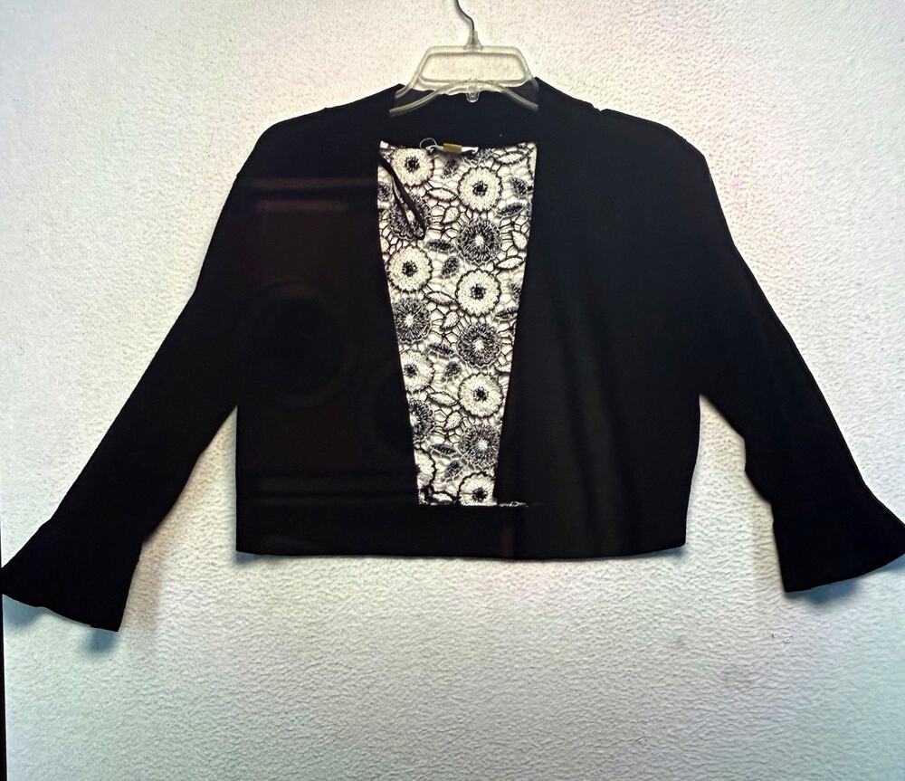 Calvin Klein Women's M Black/White Floral Open Front Long Sleeve Bolero RN#54163